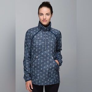Lululemon Miss Misty Pullover Exploded Sashico Star Inkwell Ghost Size 2